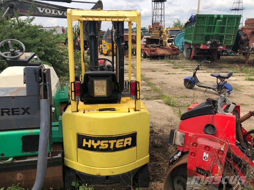 Hyster E 2.50 XM Electric forklifts