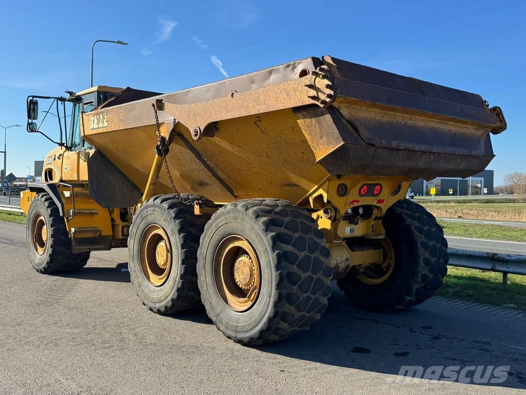Bell B30D 铰接式自卸车