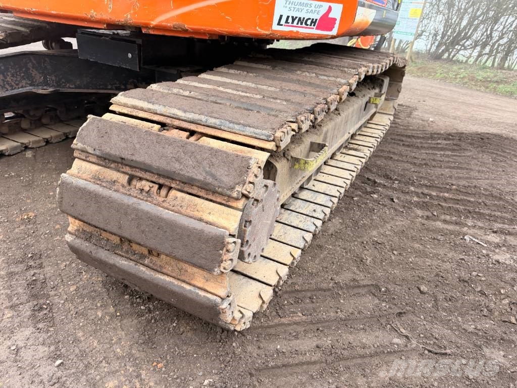 Hitachi ZX 225 US LC-6 with EC226 Engcon Kāpurķēžu ekskavatori