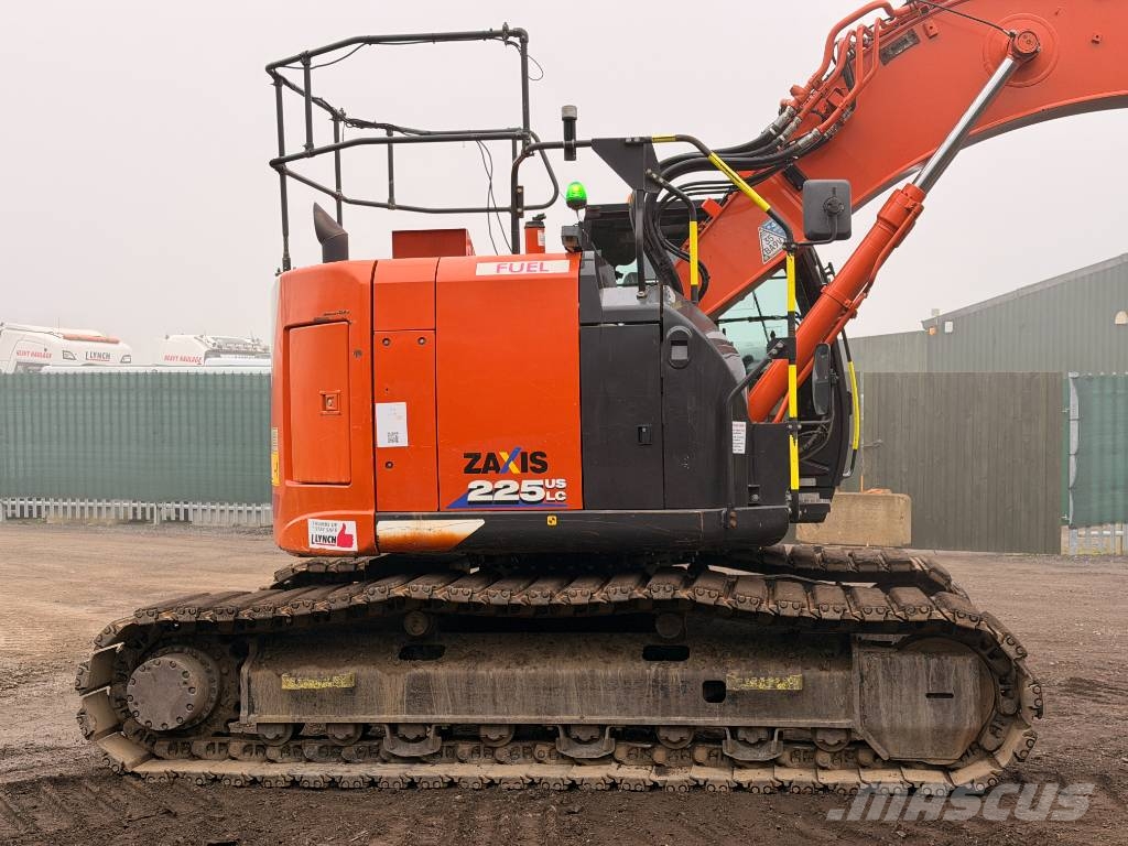 Hitachi ZX 225 US LC-6 with EC226 Engcon Kāpurķēžu ekskavatori