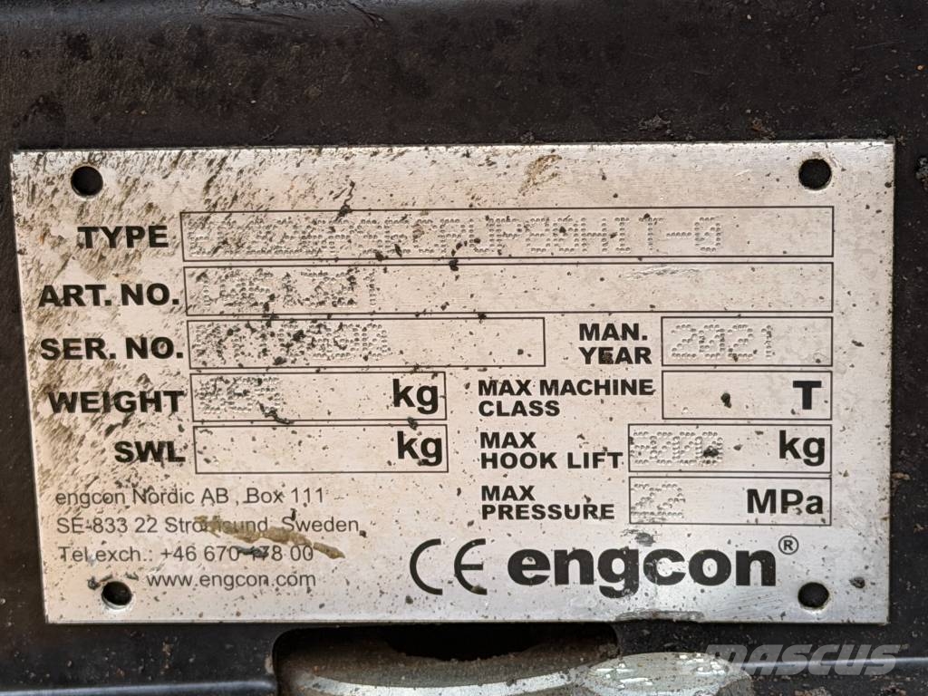 Hitachi ZX 225 US LC-6 with EC226 Engcon Kāpurķēžu ekskavatori