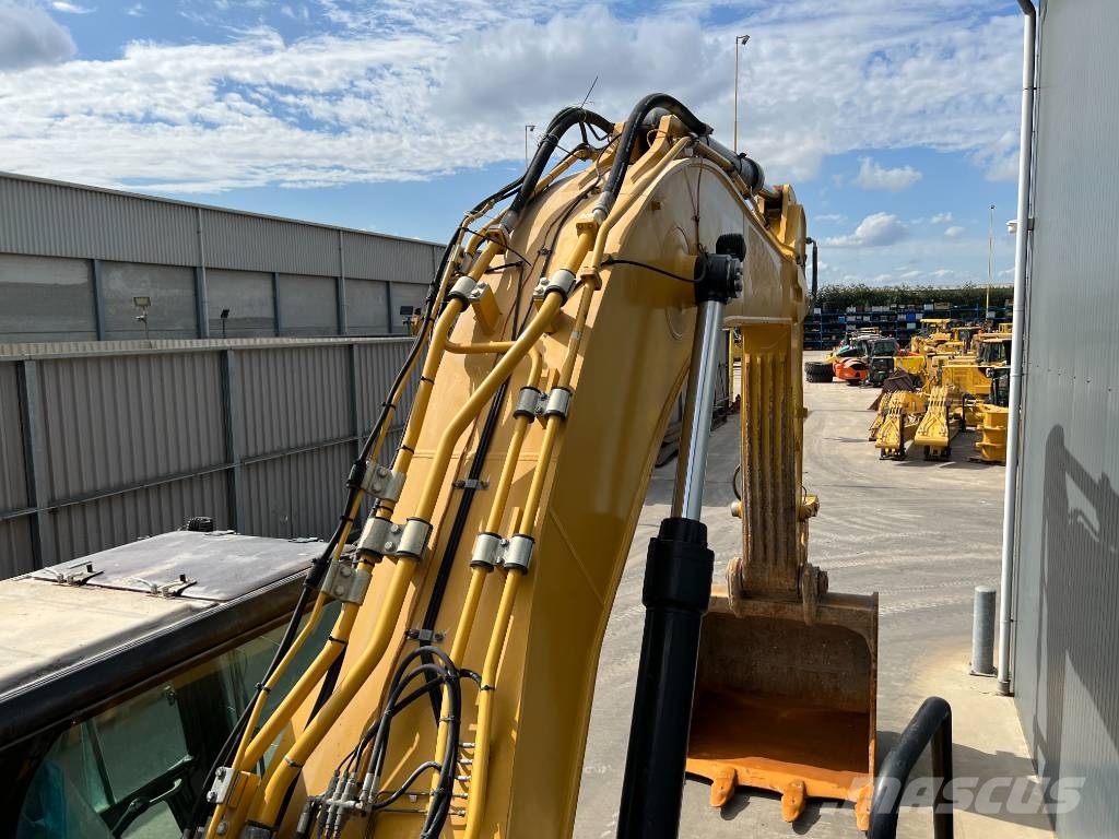 CAT 352F Bageri guseničari