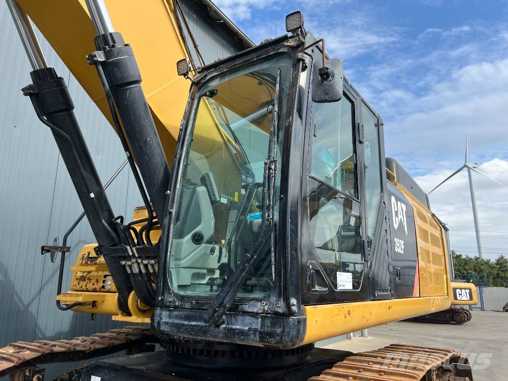 CAT 352F Bageri guseničari