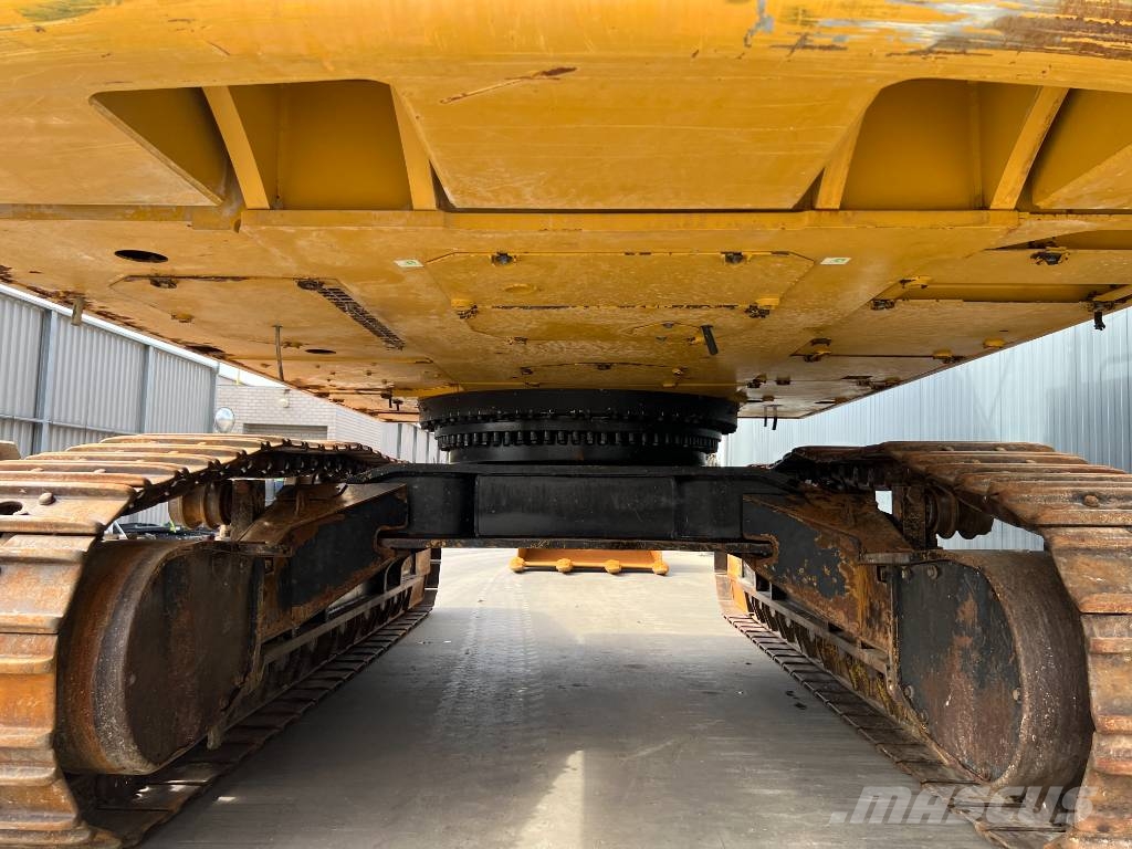 CAT 352F Bageri guseničari