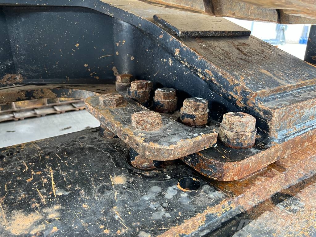 CAT 352F Bageri guseničari