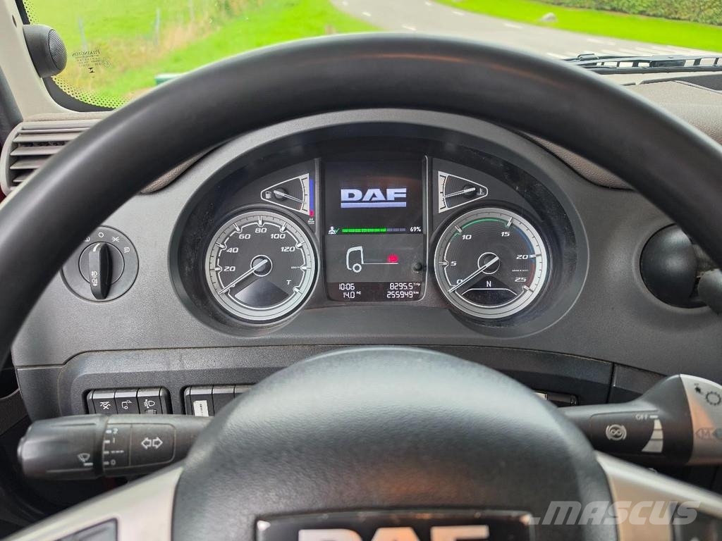 DAF CF530 FAD HIAB 302 30tm CRANE/CONTAINER!! ZERO EMI Hákový nosič kontejnerů