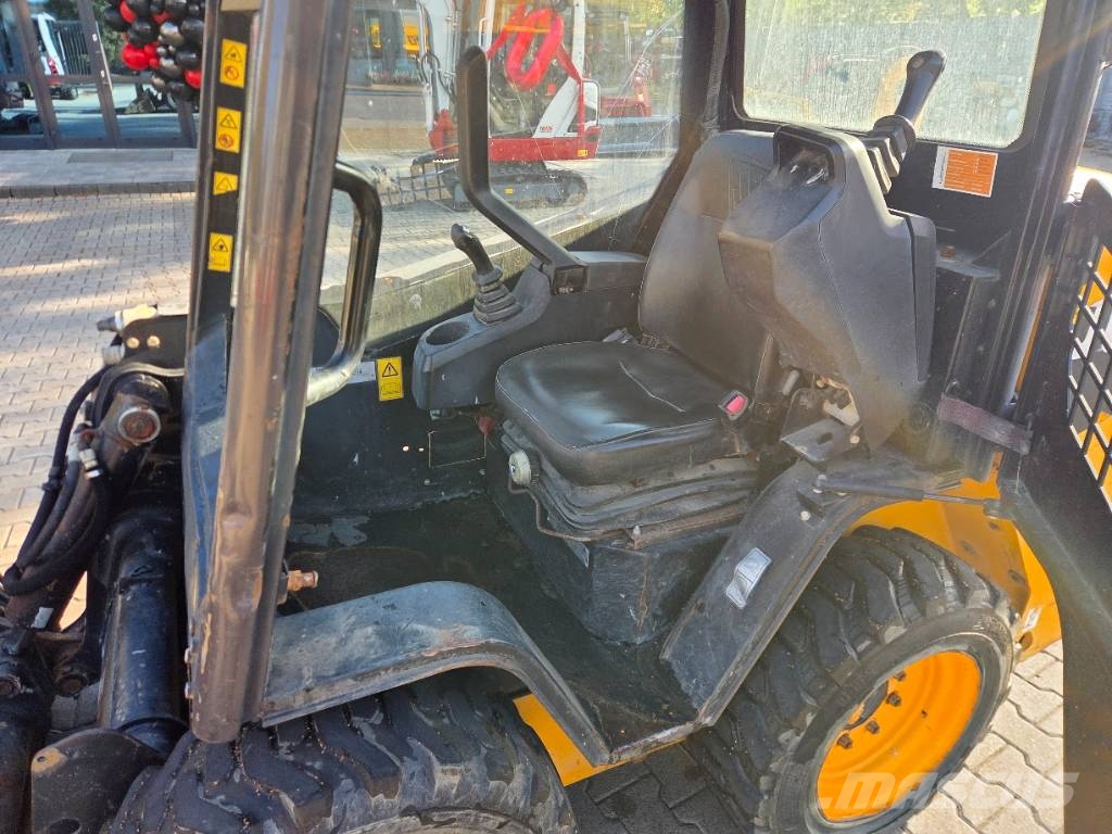 JCB 135 Skid steer loaders