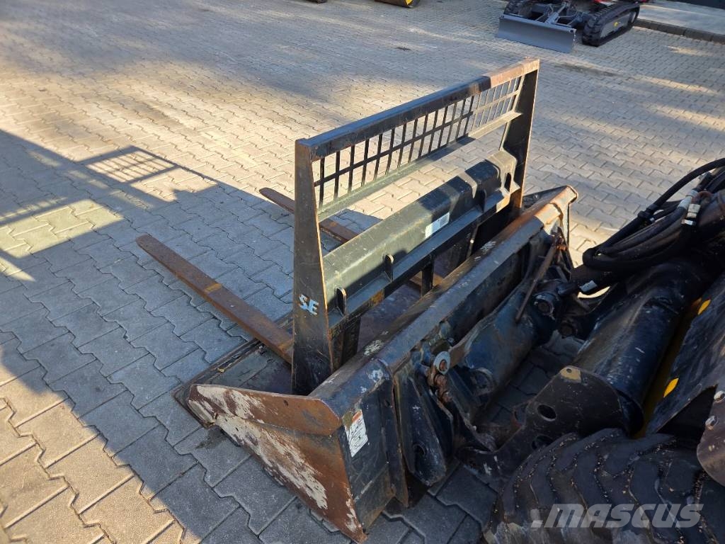 JCB 135 Skid steer loaders