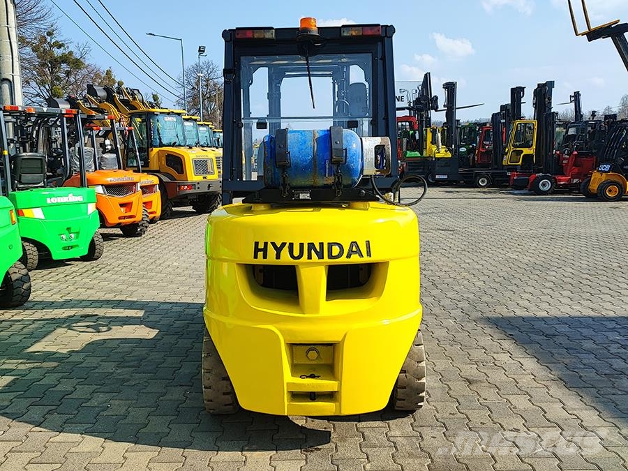 Hyundai 35L-7A LPG forklifts