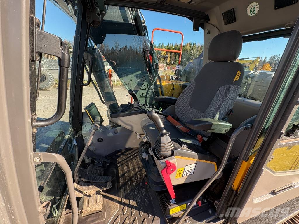Volvo EC 140 ELM Pelle sur chenilles