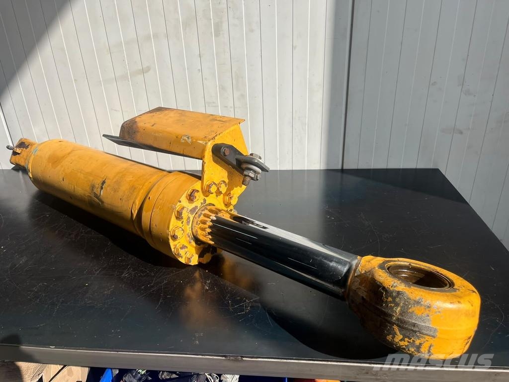 Liebherr L538 bucket cylinder 9914533 Hidraulika