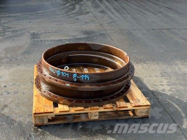Fuchs Slew Ring Fuchs MHL340 C FRAME Podvozky a zavesenie kolies