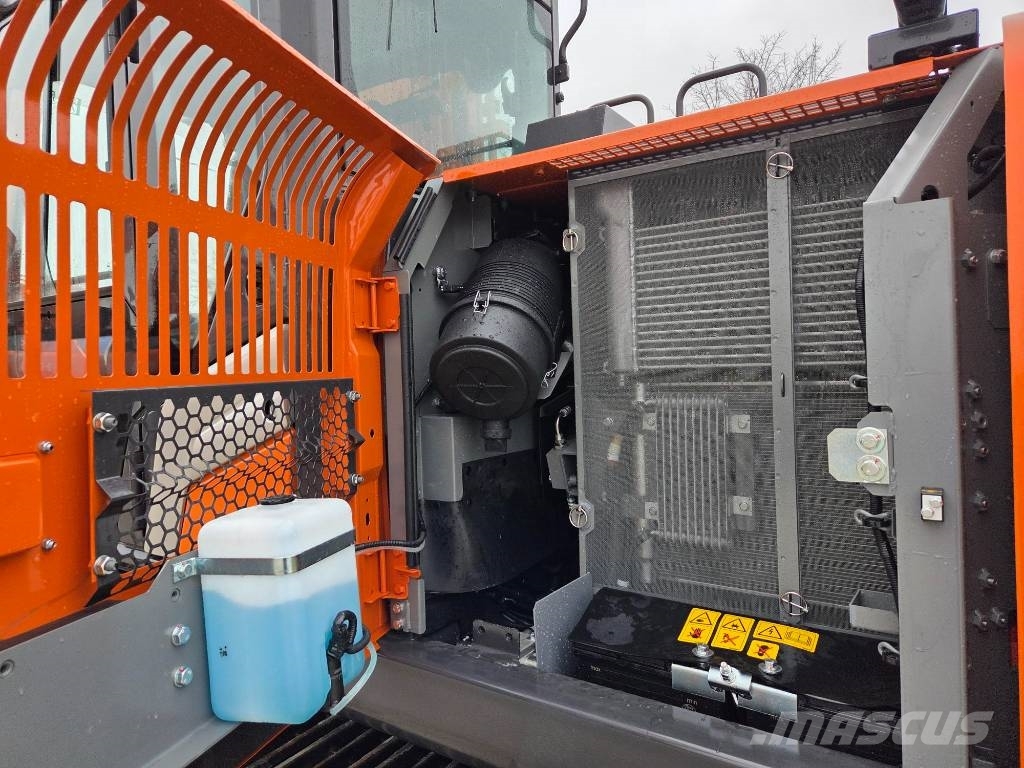 Hitachi LANDCROSS ZX130-7, 2025, rotation+breaker lines Raupenbagger