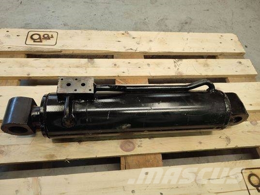 Manitou MLT 634 actuator levelling spoon Výložníky a lyžice