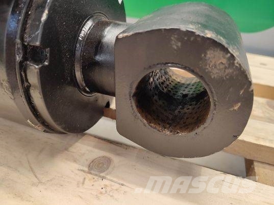Manitou MLT 634 actuator levelling spoon Výložníky a lyžice