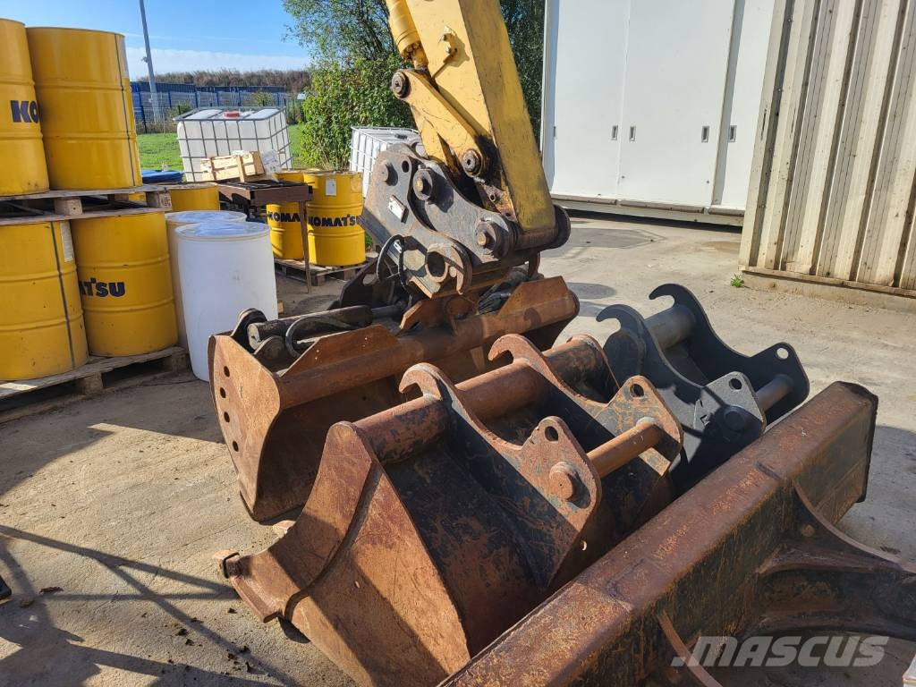Komatsu PC138US-11 Гусеничные экскаваторы