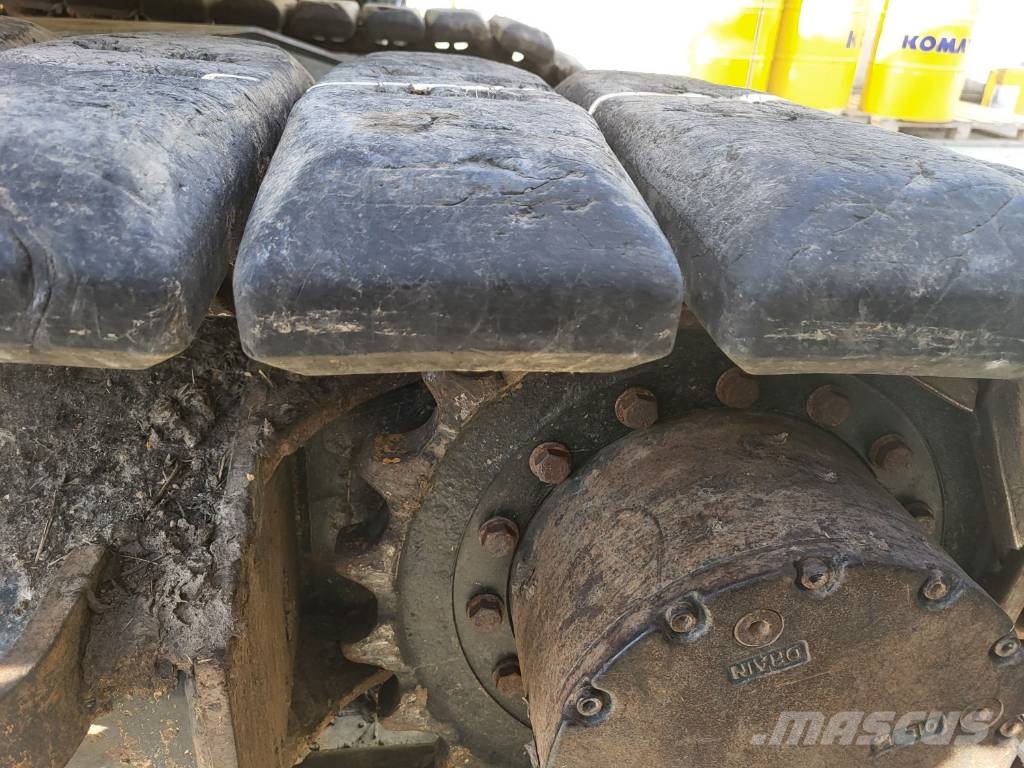 Komatsu PC138US-11 Гусеничные экскаваторы