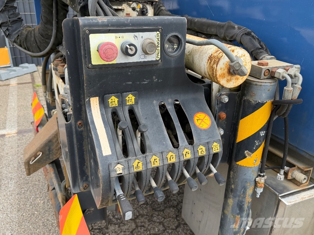 Renault Midlum 220 DCI Camiones bañeras basculantes o volquetes