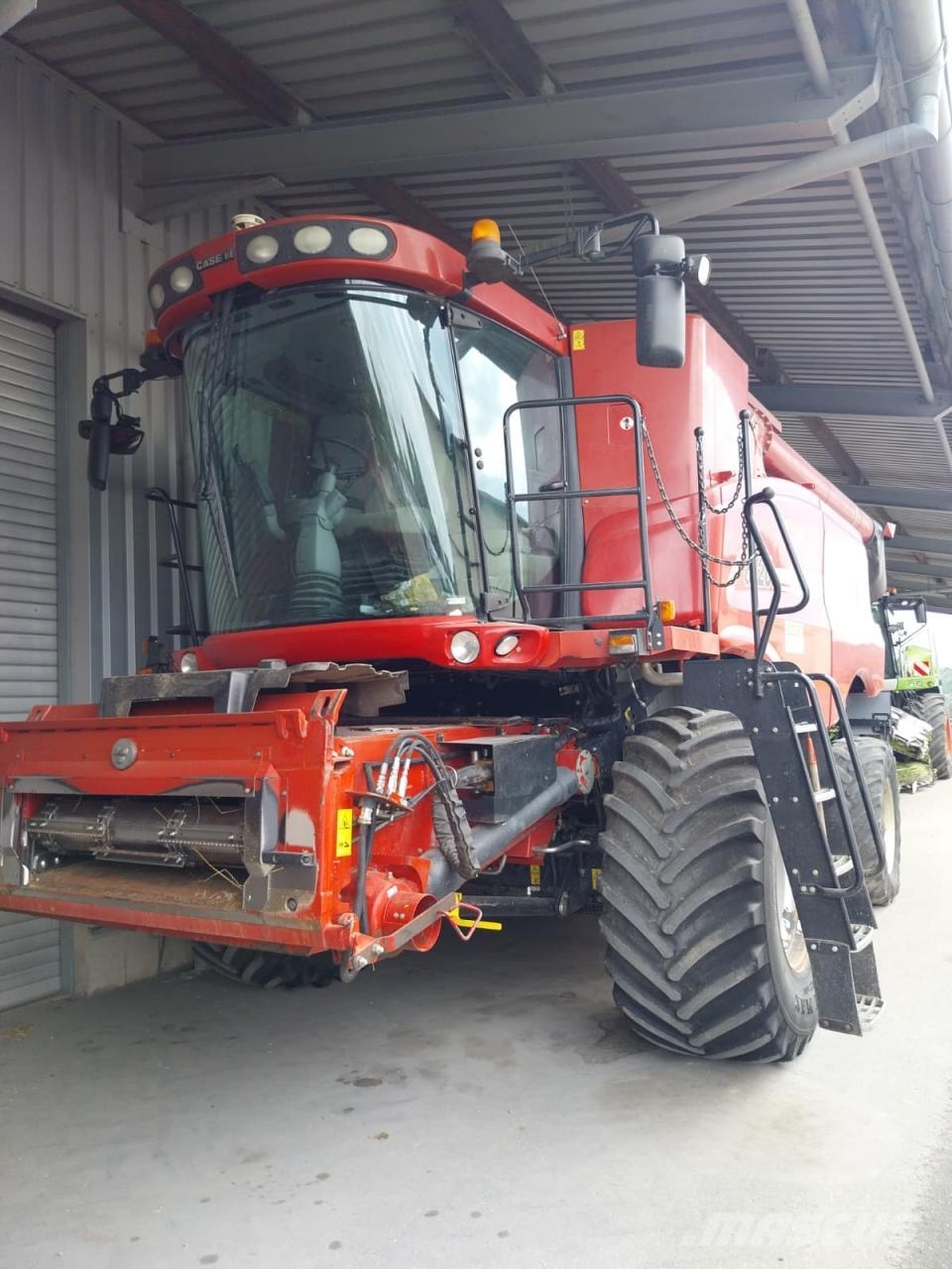 Case IH AF 8120 حصادات