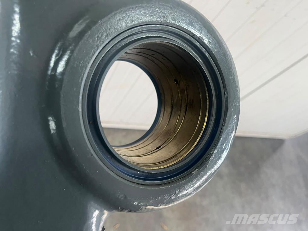 Liebherr A934\LH40 Boom cylinder Hidraulika