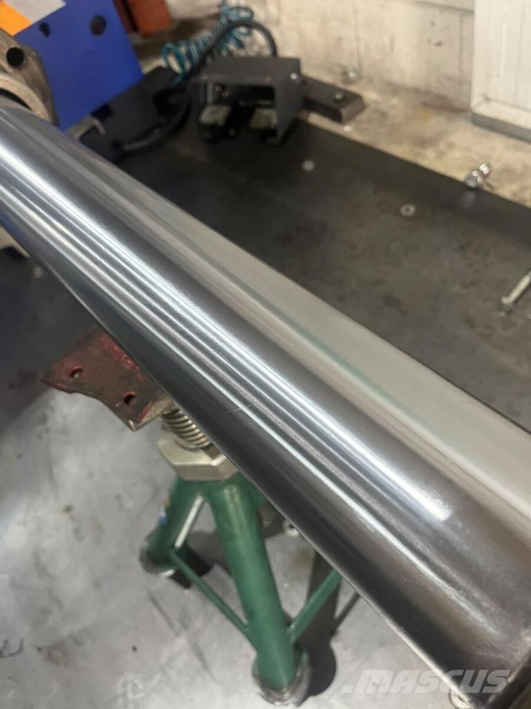 Liebherr A934\LH40 Boom cylinder Hidraulika