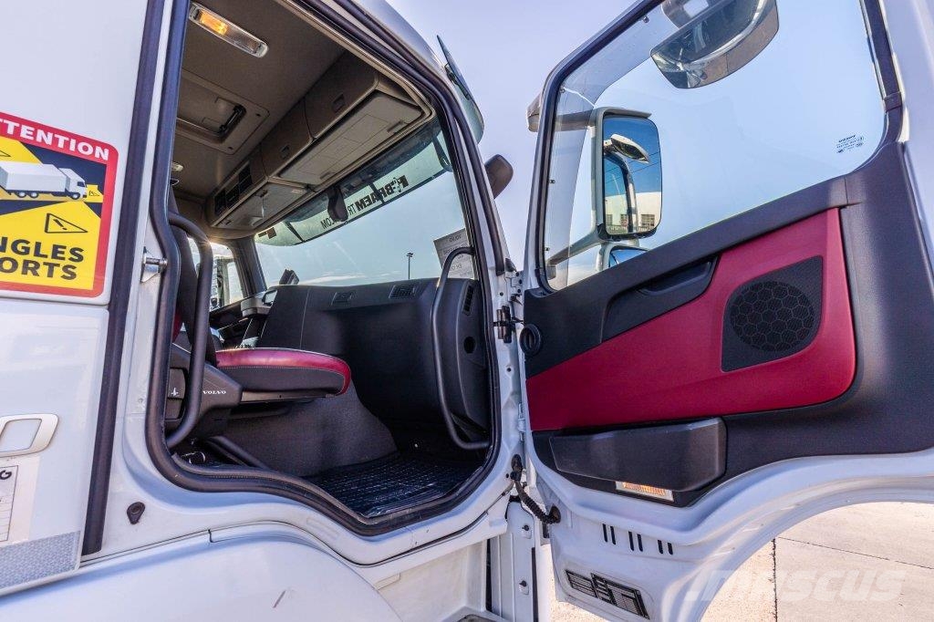 Volvo FM 500 +MAGYAR 13.500 L /3COMP Camiones cisterna