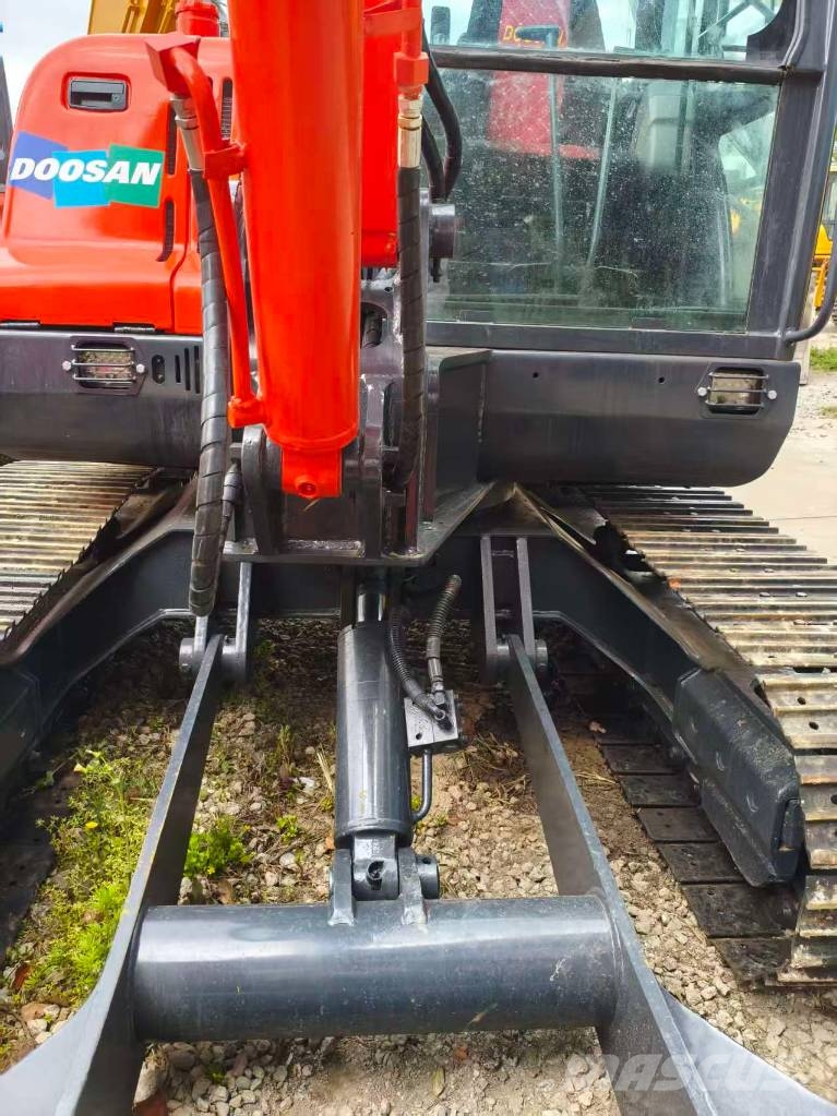 Doosan DX 60-9 C ミニ油圧ショベル 7t以下（ミニユンボ・ミニディガー）