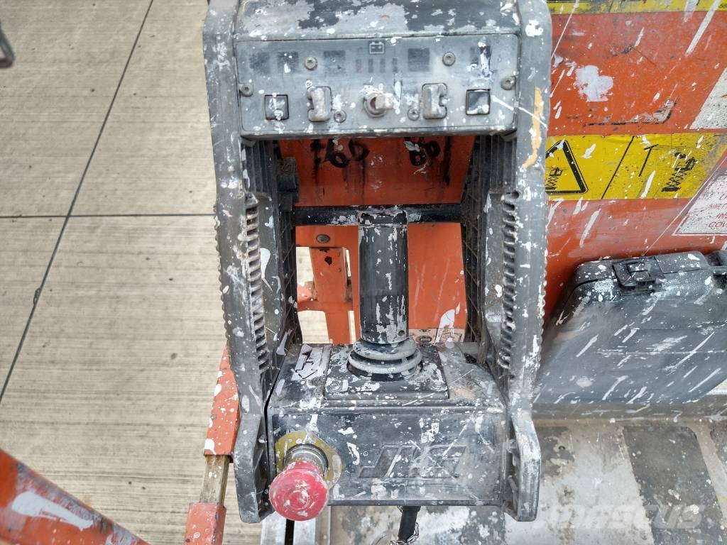 JLG 3246 ES (561) Šķerveida pacēlāji