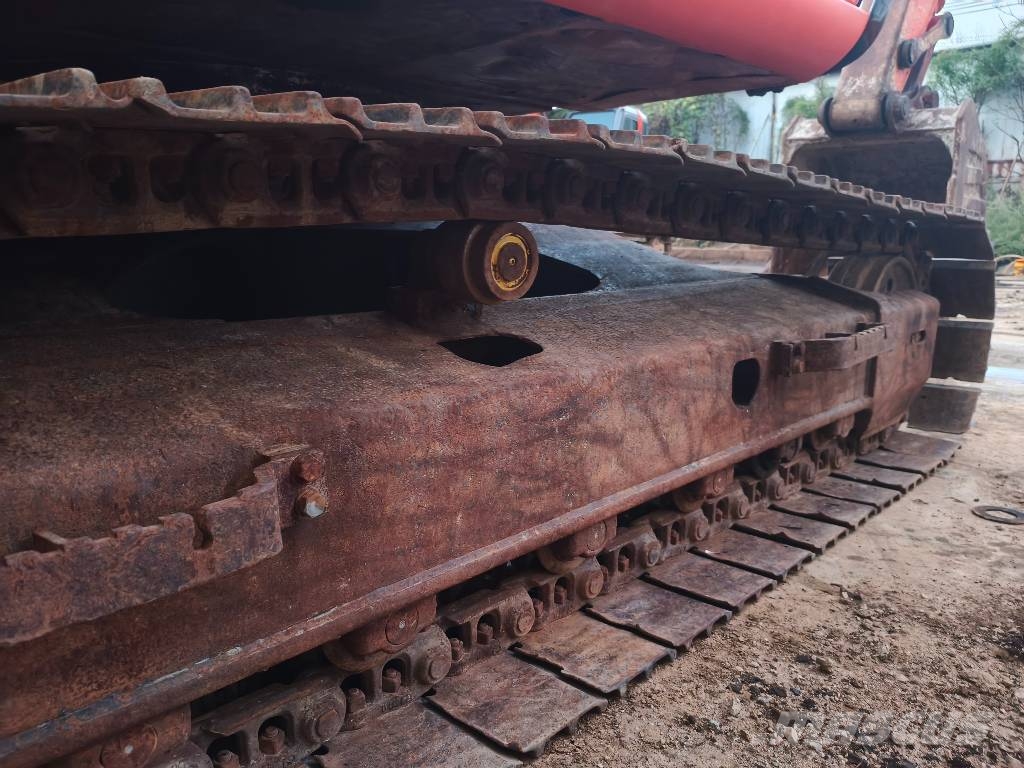 Hitachi ZX 120 Bagri goseničarji