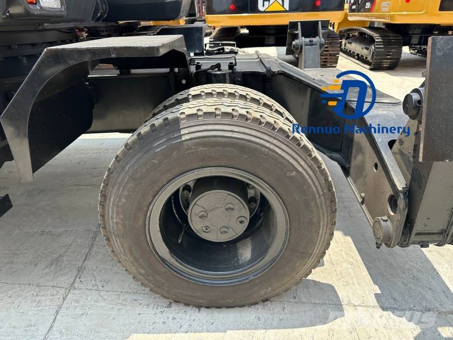 Doosan 210 LC-7 Bagri na kolesih