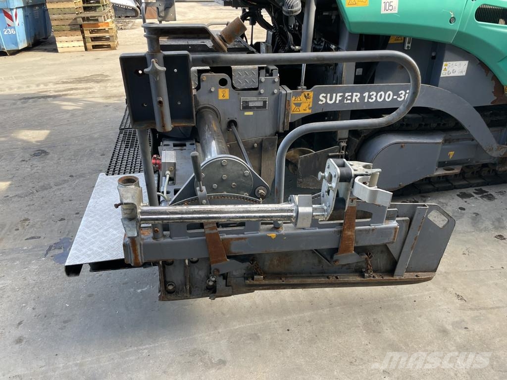 Vögele SUPER 1300-3I Машини за асфалт