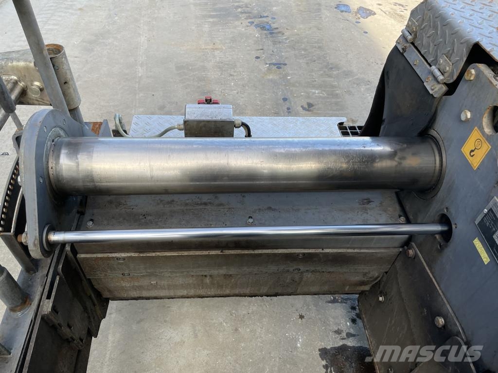 Vögele SUPER 1300-3I Машини за асфалт