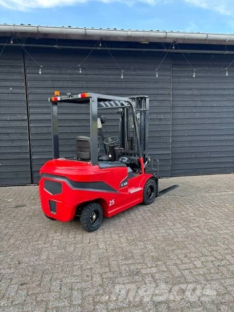 Forklift CPD 25 - lithium accu - 2500kg - Full option 电动叉车