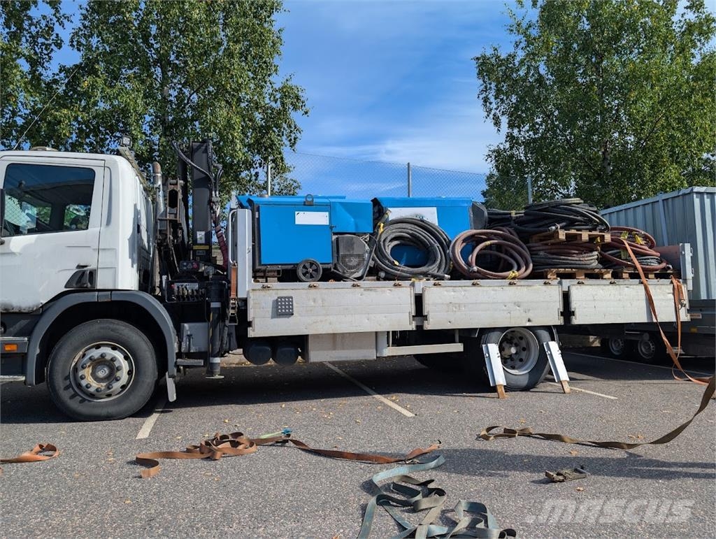 Scania P94 Camiones grúa