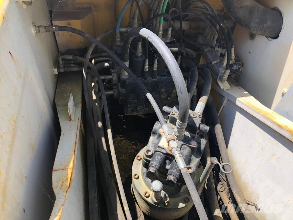 New Holland E 215 B FOR PARTS Εκσκαφείς με ερπύστριες