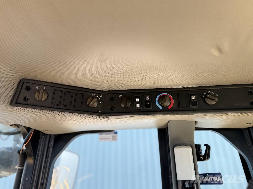 CAT 988H Pyöräkuormaajat