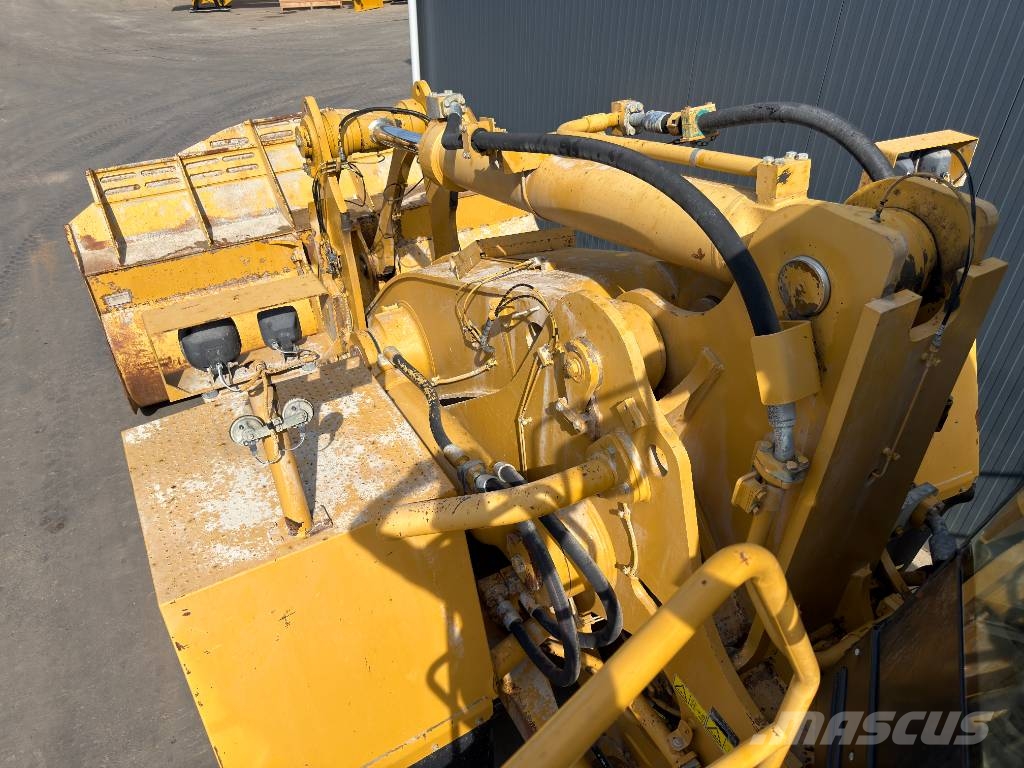 CAT 988H Pyöräkuormaajat