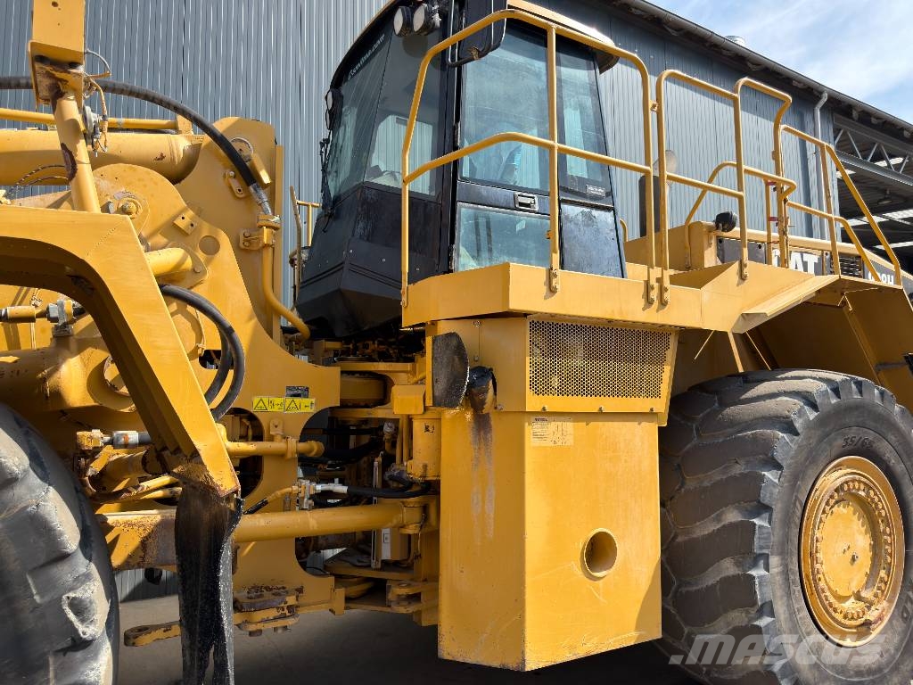 CAT 988H Pyöräkuormaajat
