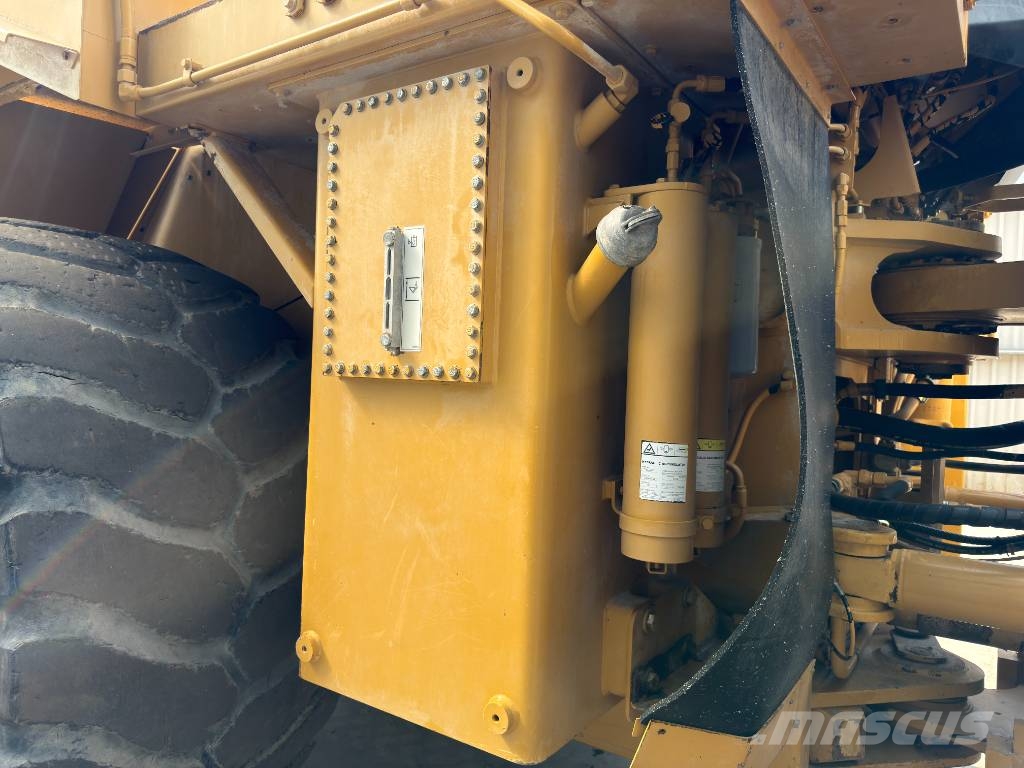CAT 988H Pyöräkuormaajat