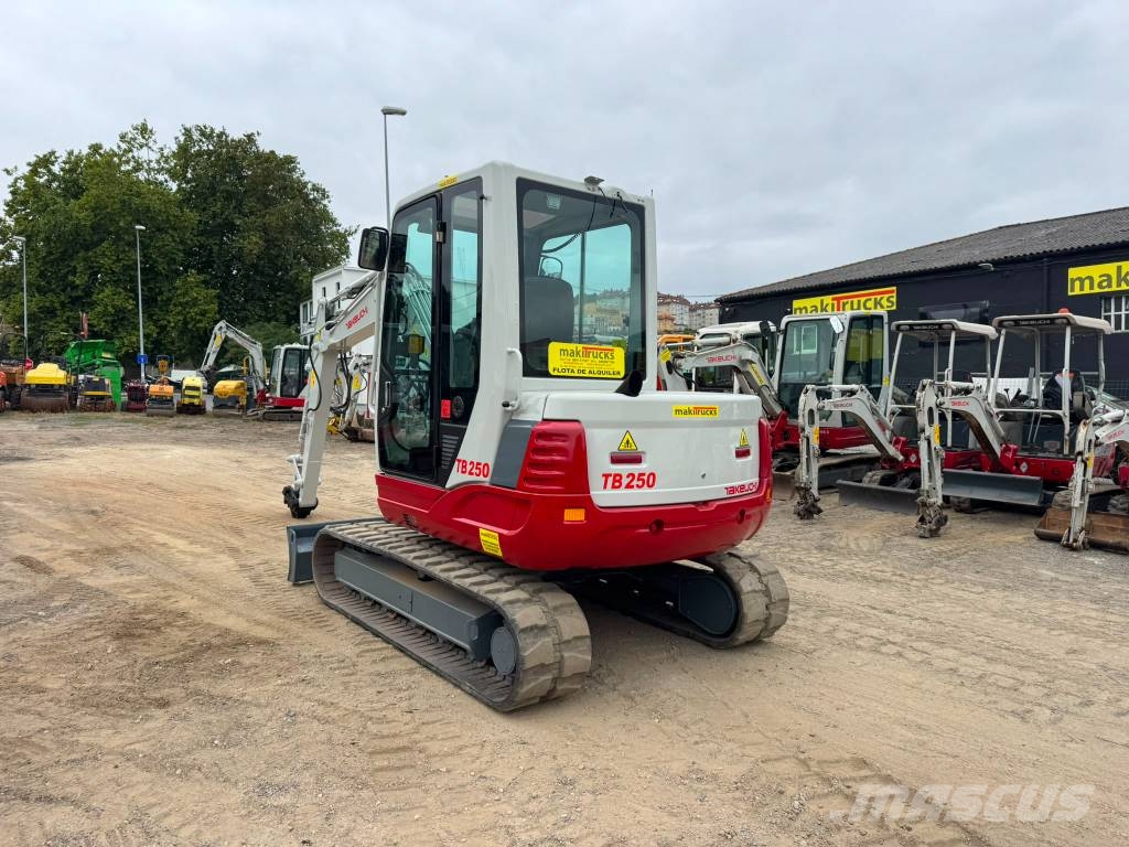 Takeuchi TB 250 Εκσκαφάκι (διαβολάκι) < 7t