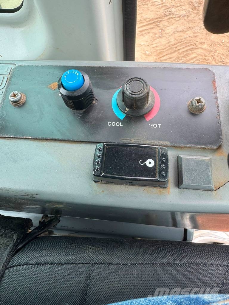 Takeuchi TB 250 Εκσκαφάκι (διαβολάκι) < 7t