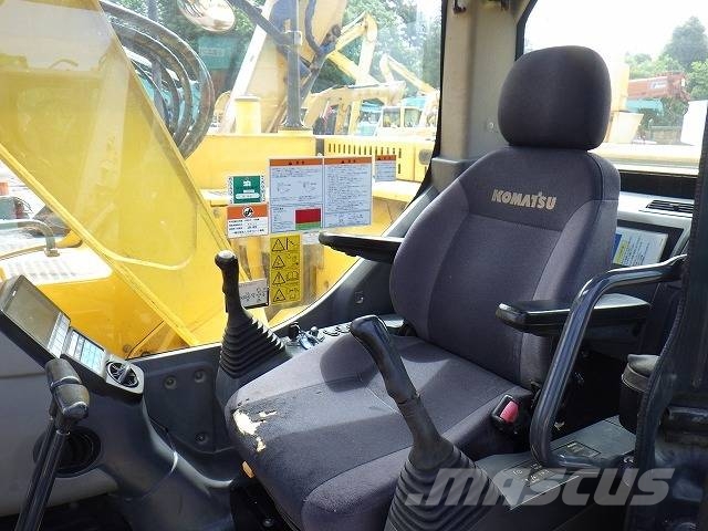 PC PC138US‑8 Excavadoras sobre orugas