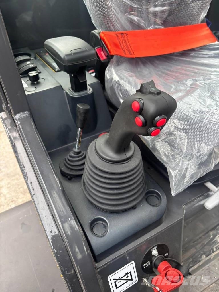 XCMG XC908 小型裝載機