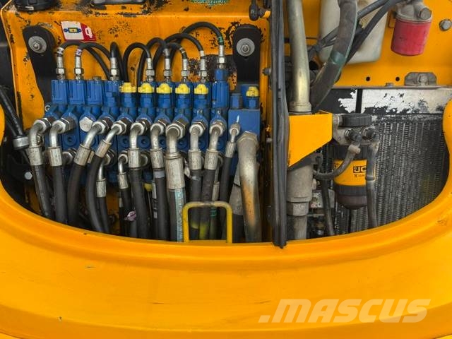 JCB 8065 حفارات صغيرة أقل من 7 طن (حفارات صغيرة)