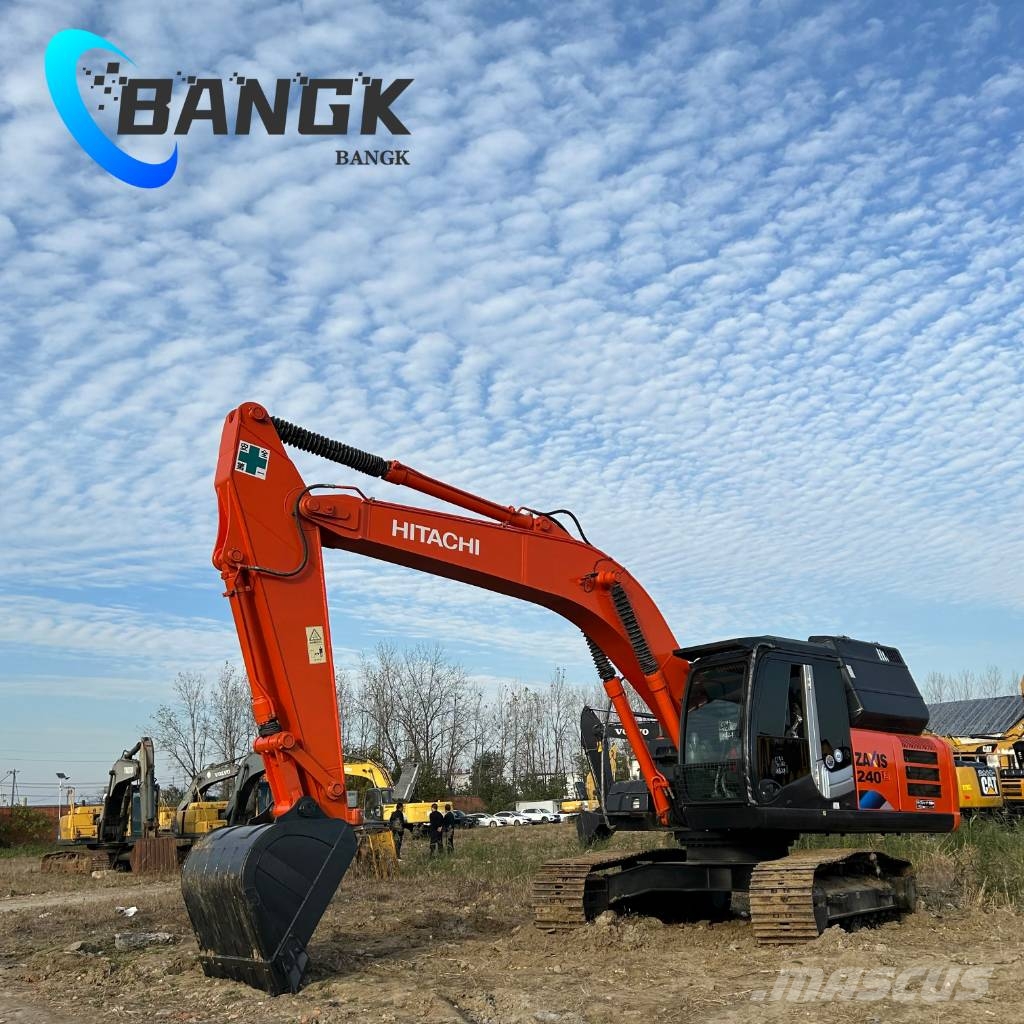 日 立 240 Mini excavators < 7t (Mini diggers)