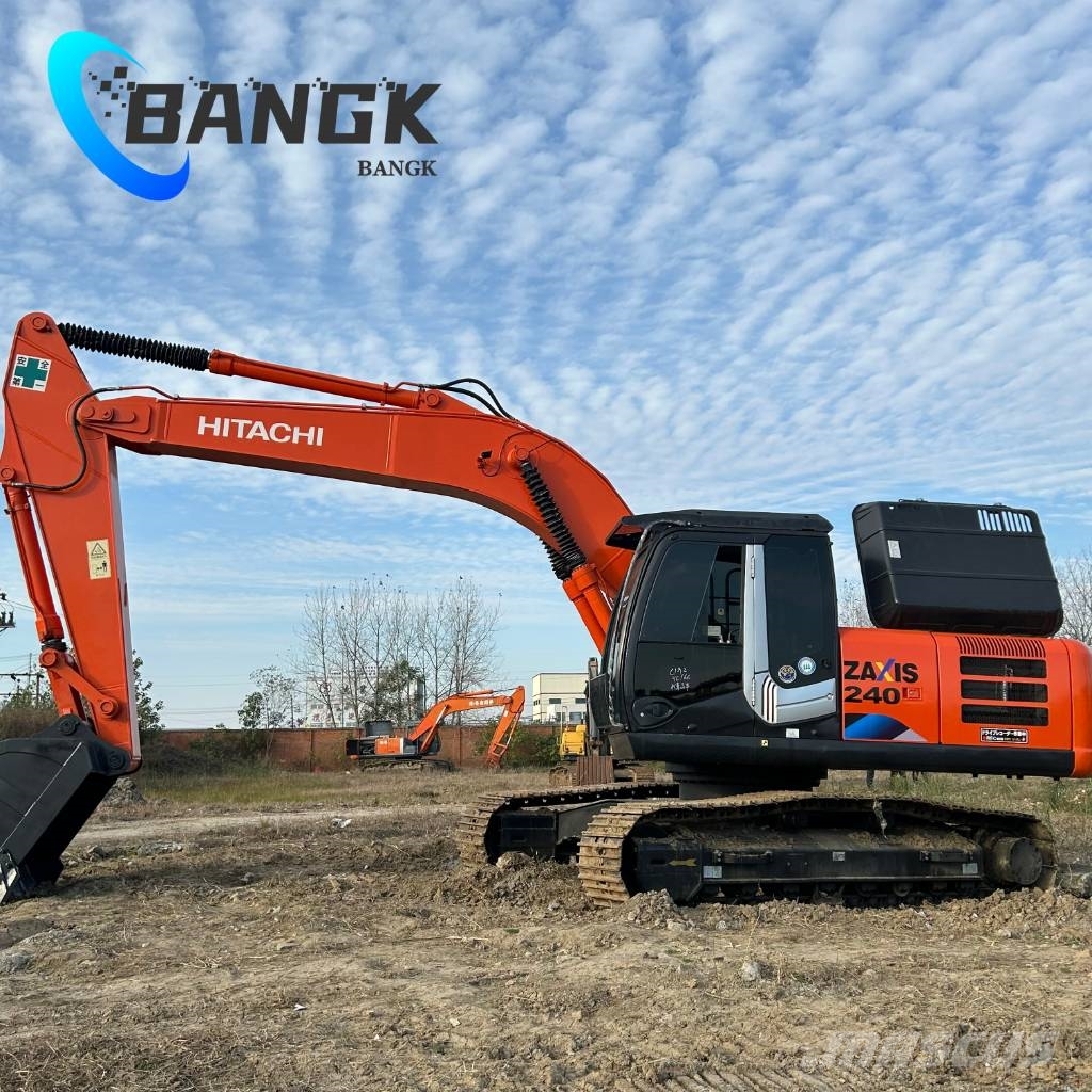 日 立 240 Mini excavators < 7t (Mini diggers)