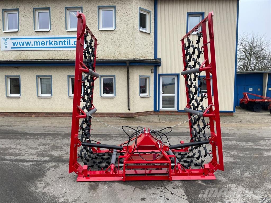 Wiesenegge 8 Meter / 4reihig Stroje na sklizeň pícnin-příslušenství