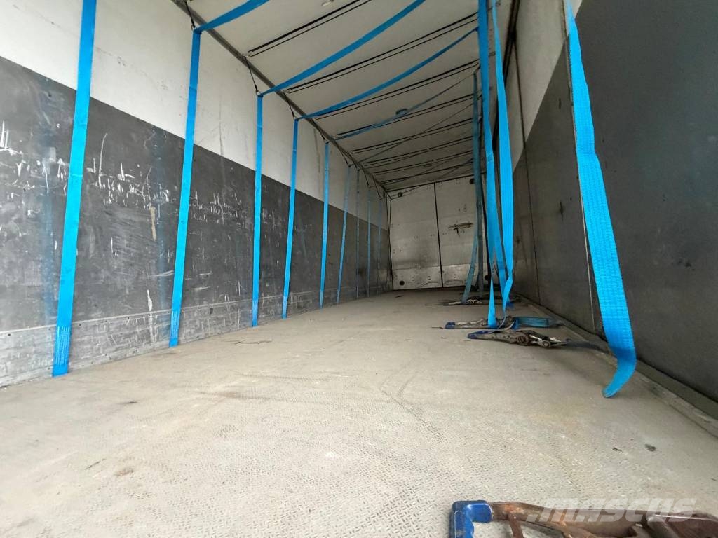 Kaupe KAUPE 3 UPPE 136 Seria nr 0376 半挂厢式车