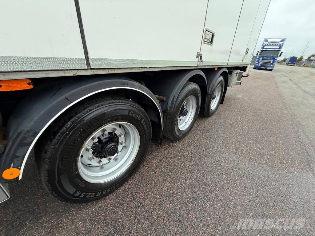 Kaupe KAUPE 3 UPPE 136 Seria nr 0376 半挂厢式车