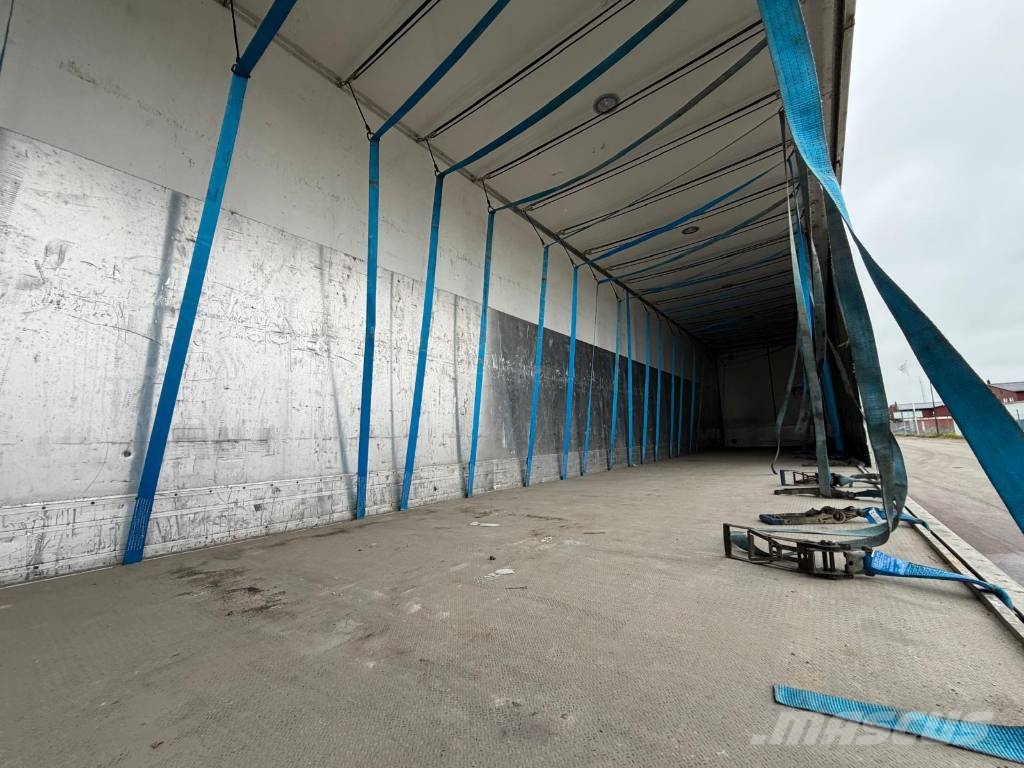 Kaupe KAUPE 3 UPPE 136 Seria nr 0376 半挂厢式车